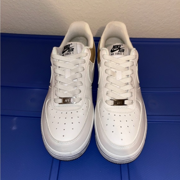 Brand New Nike AF1. Custom color: cappuccino - Picture 3 of 4